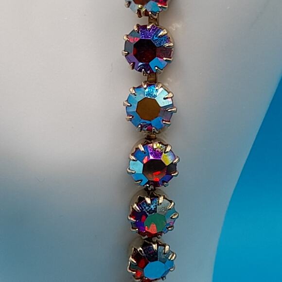 Vintage Red Rhinestone Bracelet, Aurora Borealis, 1950s Vintage Jewelry, 7 Inch - Picture 4 of 10